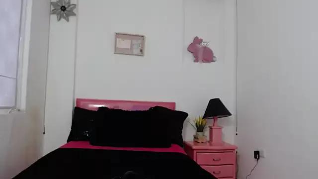 CANDYFLAMEE webcams show profile image 