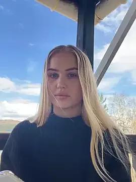CandyVice from StripChat is Freechat