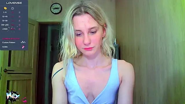 Caramel_piegirl from StripChat