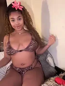 caramelangelxo from StripChat