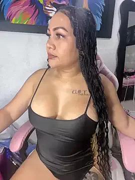 carlamadi from StripChat is Freechat
