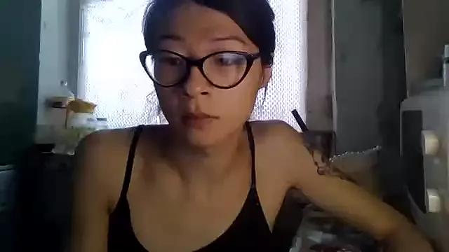 CarlyJoy from StripChat is Freechat