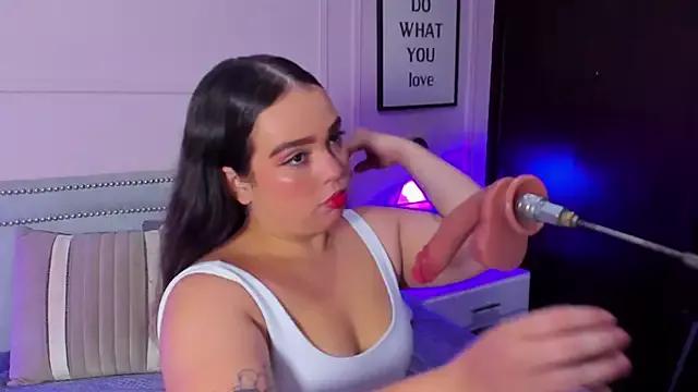 Caroline-Joyce webcams show profile image 