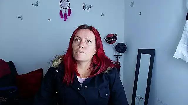 Carolinhe_ webcams show profile image 