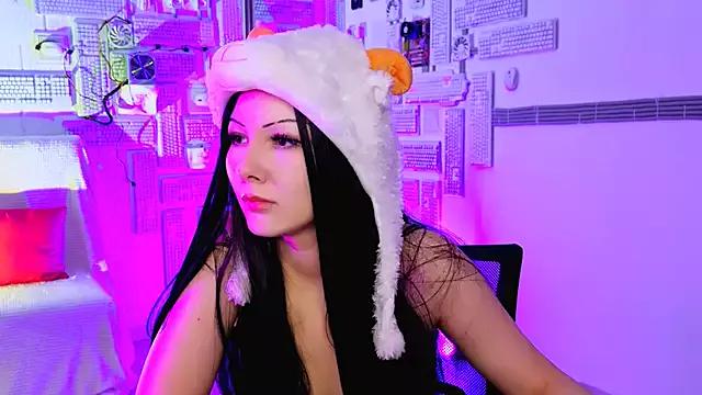 Discover our girls online shows and discover the company of countless livestreamers, with stunning shapes, sex toys and more.