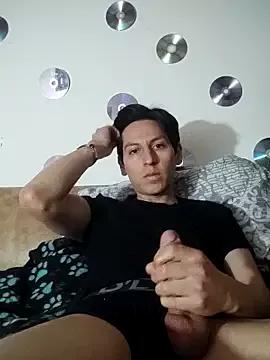 Discover our girls online shows and discover the company of countless livestreamers, with stunning shapes, sex toys and more.