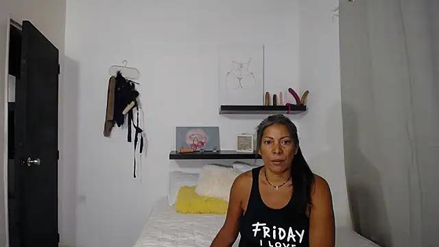 Carry_Big from StripChat
