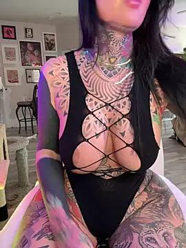 Looking for the most sensual and most tailor-made adult freechat sex cam experience? Look no further than our humiliation page. With so many to select from, you can create the best possible show for your wishes.