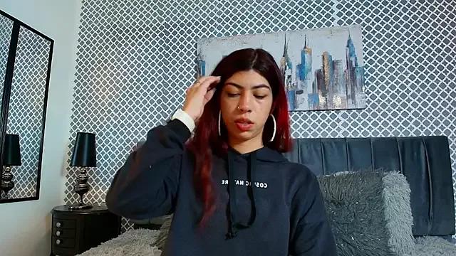 Cassie_bloom from StripChat