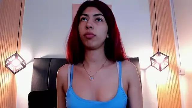 Discover our girls online shows and discover the company of countless livestreamers, with stunning shapes, sex toys and more.