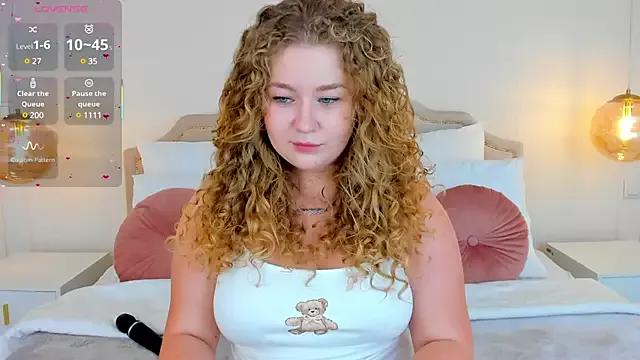 CassieRide webcams show profile image 