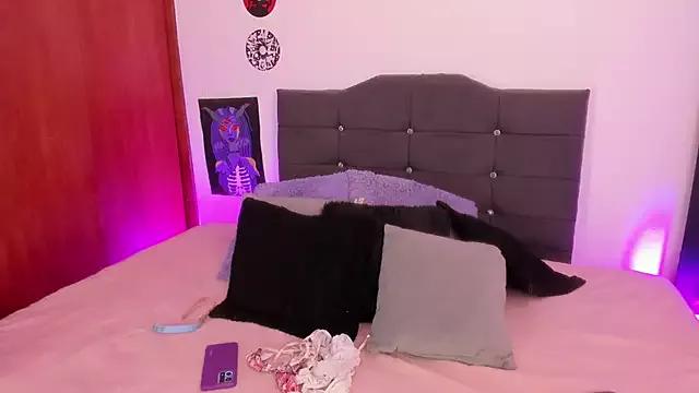 Cata_green from StripChat