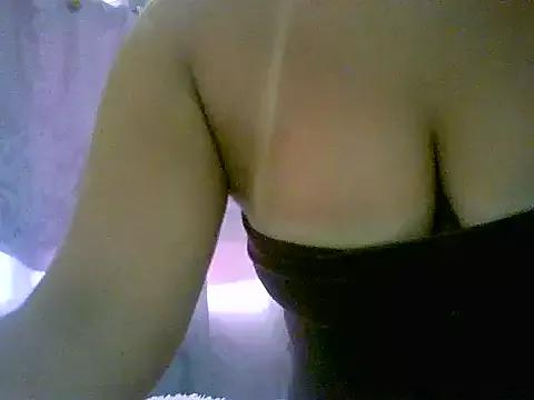 Catalella_fiore webcams show profile image 