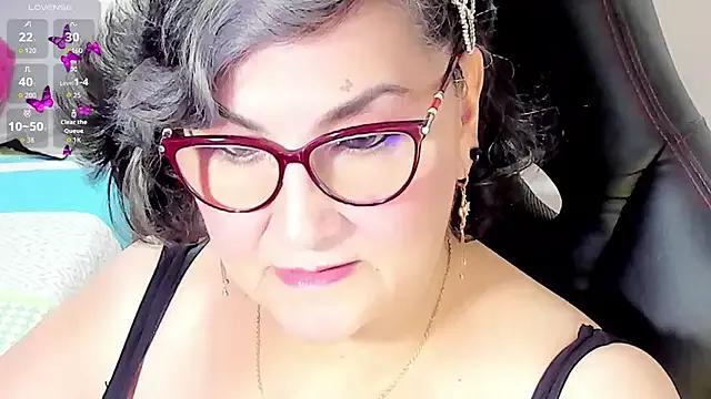 cataleya_mom from StripChat