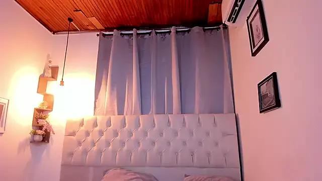 catalina_llanos from StripChat
