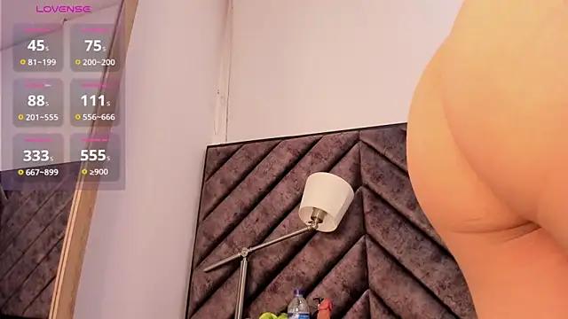 Catalinaa24 from StripChat