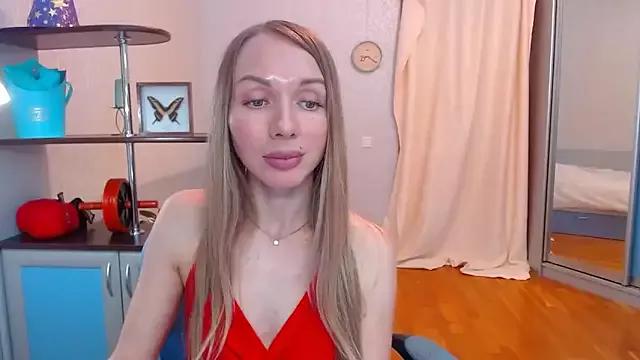 Discover our girls online shows and discover the company of countless livestreamers, with stunning shapes, sex toys and more.
