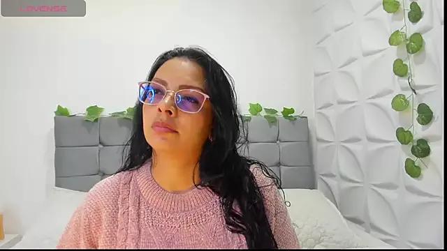 CataRios_cg1 from StripChat is Freechat