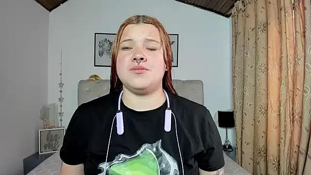 CelessteRedds from StripChat