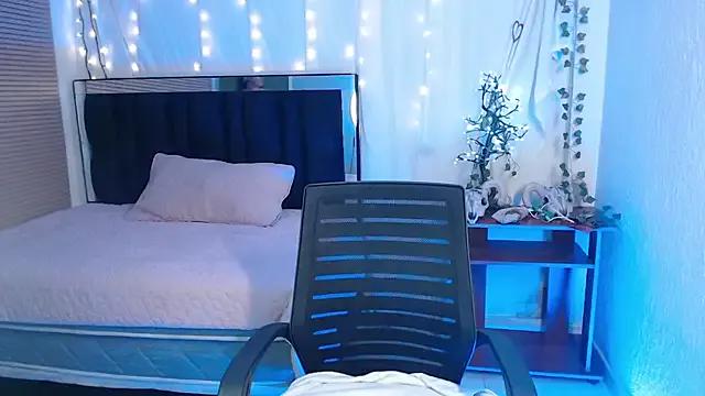 celest_kiss from StripChat