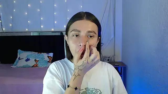 celest_kiss from StripChat