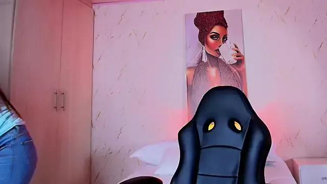 CelesteeQueen from StripChat