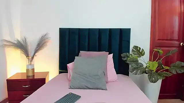 CelesteJoyy from StripChat