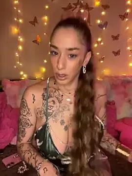 Chachou000 from StripChat