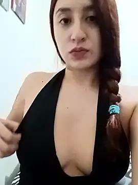 Discover our girls online shows and discover the company of countless livestreamers, with stunning shapes, sex toys and more.