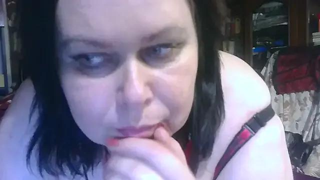 CharleeKendall from StripChat is Freechat