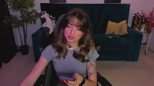 CharleneWoods from StripChat is Freechat