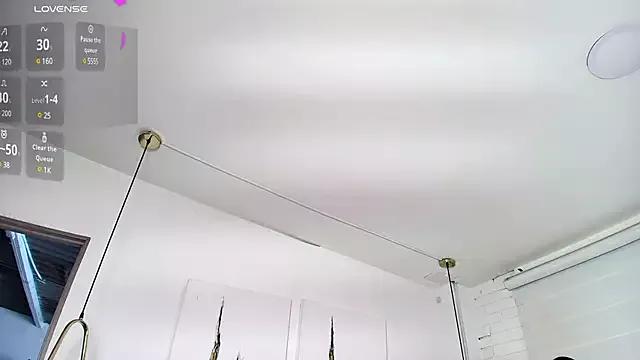 Charllot_2002_ webcams show profile image 