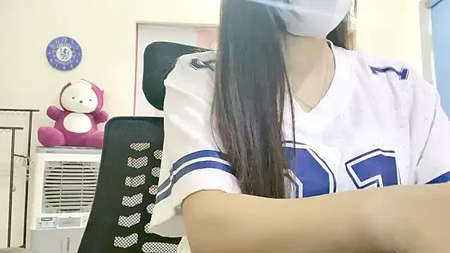 Cherry-Min from StripChat is Freechat