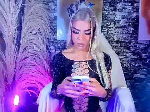 Cherry_Adams1 from StripChat is Freechat