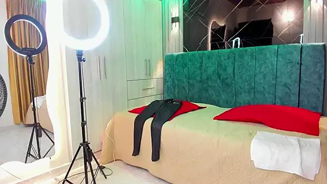 Cherry_Castillo from StripChat is Freechat