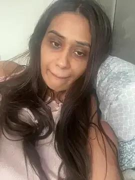 Cherry_Luxy from StripChat is Freechat
