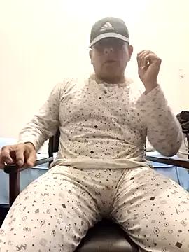 chicoguapo8 from StripChat