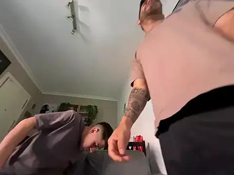 Chicos_defiesta from StripChat is Freechat
