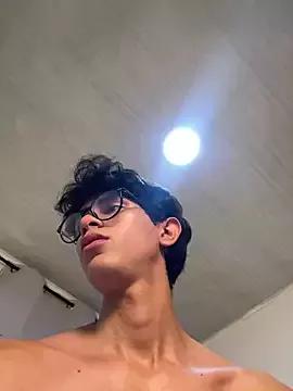 Chistianandres20 from StripChat is Freechat