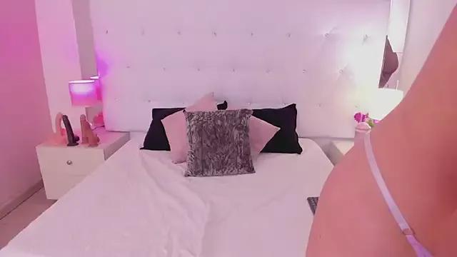 Chloe_evans__ on StripChat