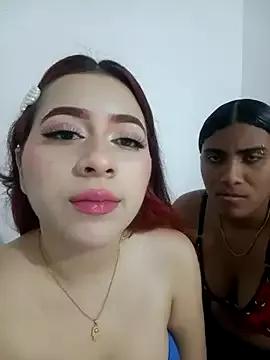 Discover our girls online shows and discover the company of countless livestreamers, with stunning shapes, sex toys and more.
