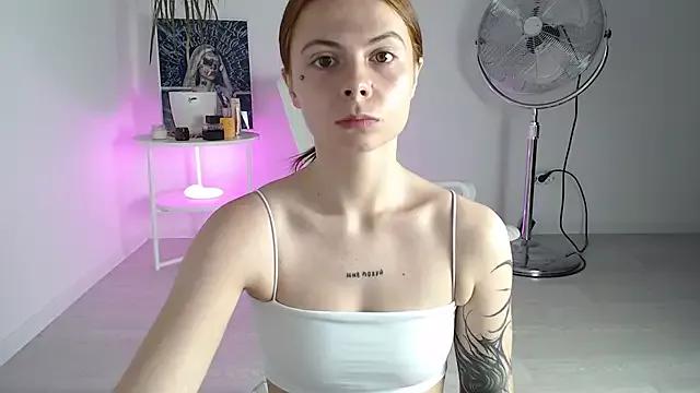 ChloeSummers from StripChat is Freechat