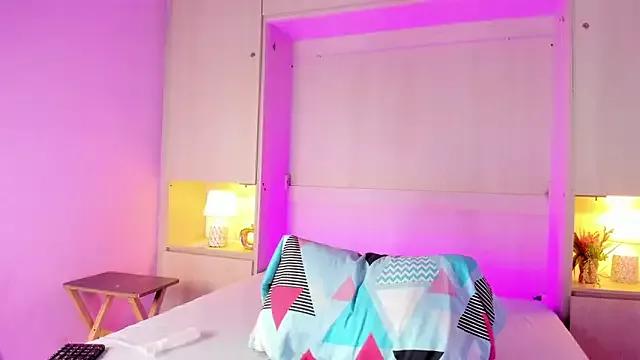 ChloeWiillow from StripChat is Freechat