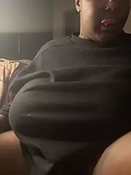 Chocolate-Baddie from StripChat is Freechat