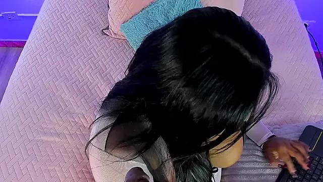chocolatte_sexx from StripChat