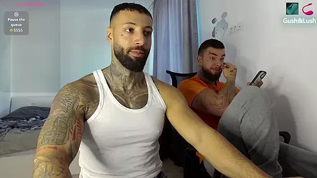 Discover our girls online shows and discover the company of countless livestreamers, with stunning shapes, sex toys and more.