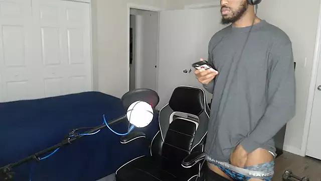 ChrisVacher from StripChat is Freechat