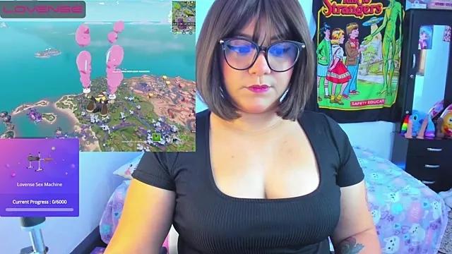 cinna_monroll from StripChat