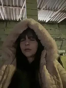 clara2111 from StripChat is Freechat