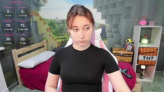 ClaraParks from StripChat is Freechat